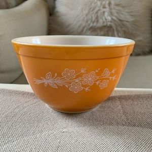 Vintage Pyrex 401 Butterfly Gold Small Mixing Bowl EUC